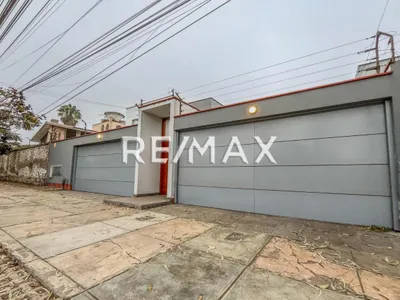 Venta de Casa en La Molina - Lima 3 Dormitorios