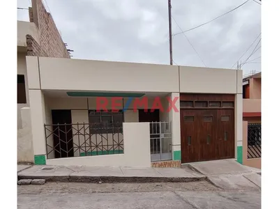 Venta De Casa En La Mejor Zona De Miramar