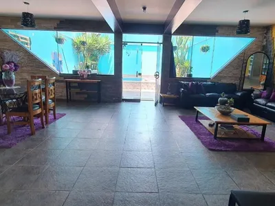 Venta de Casa en Lurín - Lima 5 Dormitorios 
