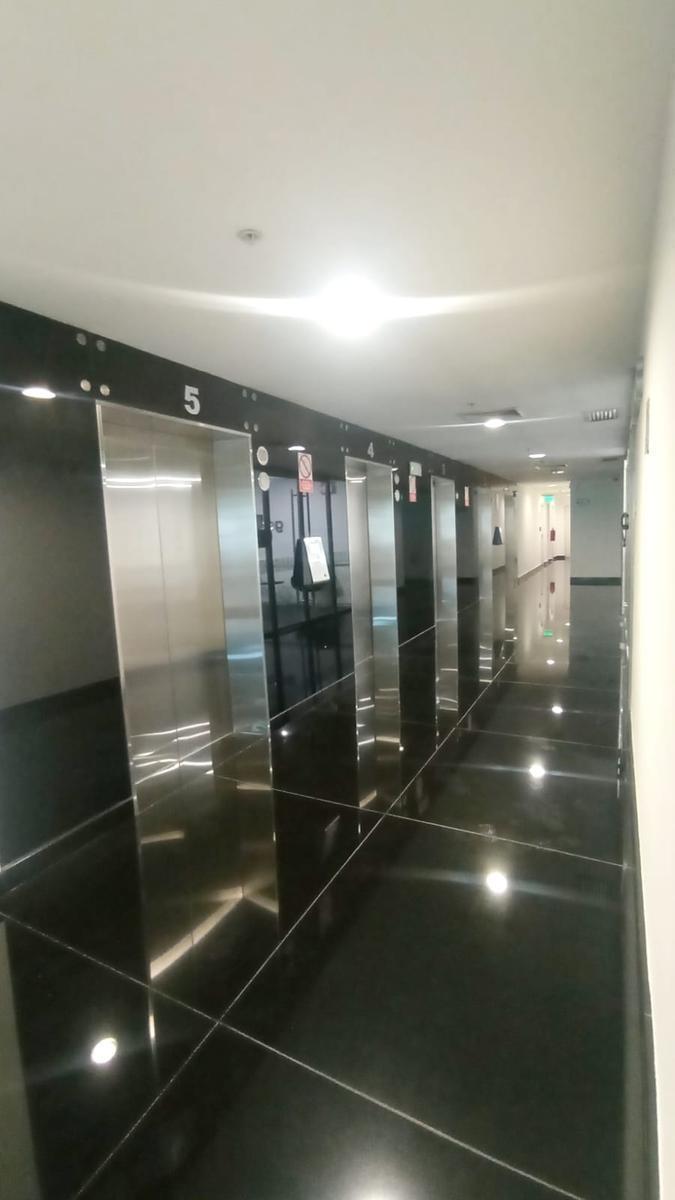 Venta de Oficina en Miraflores - Lima 0 Dormitorio 