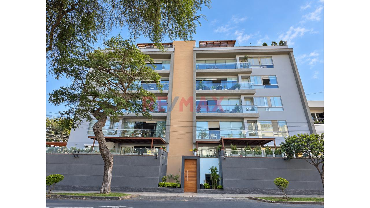 Dúplex En La Aurora, Miraflores | Amplitud Y Terraza Privada Con Piscina