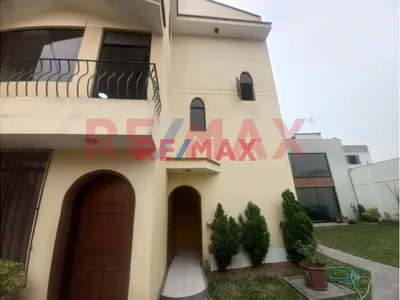 Departamento De 90 M² En Alquiler | 2 Dormitorios | Ate