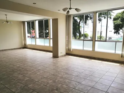 Venta de Departamento en Miraflores - Lima 3 Dormitorios