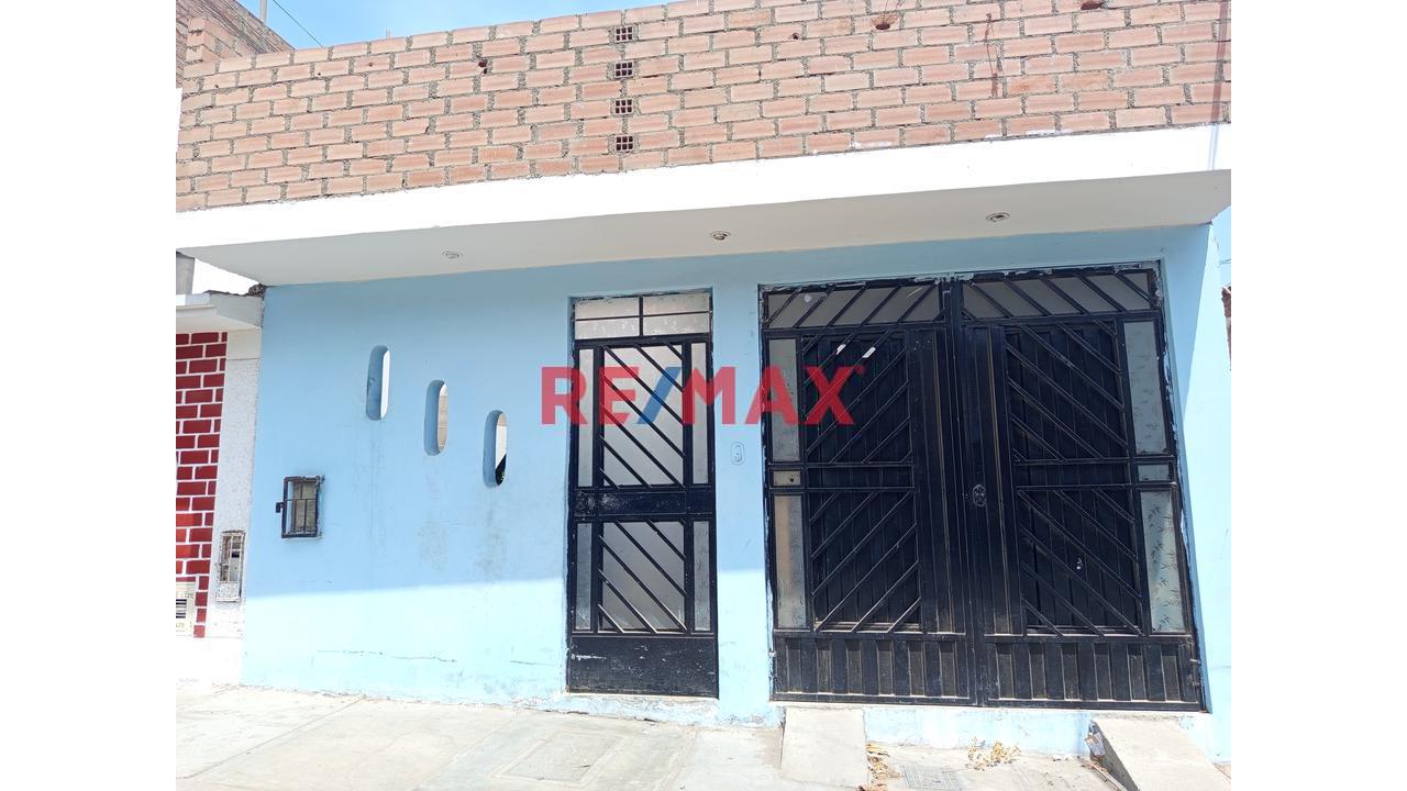 Se Vende Casa En El Distrito De Santa Rosa
