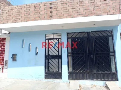 Se Vende Casa En El Distrito De Santa Rosa