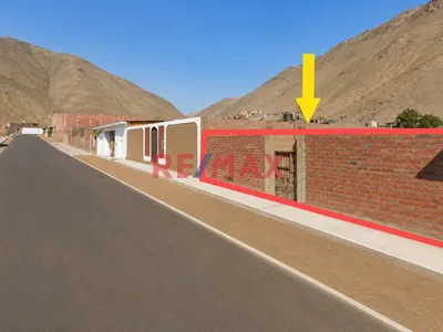 Venta De Terreno  Muy Cerca A Parque En Santa Rosa
