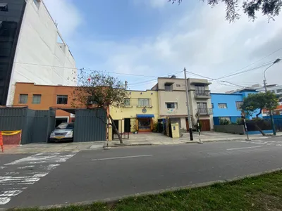 Venta de Local Comercial en Miraflores - Lima 10 Dormitorios 