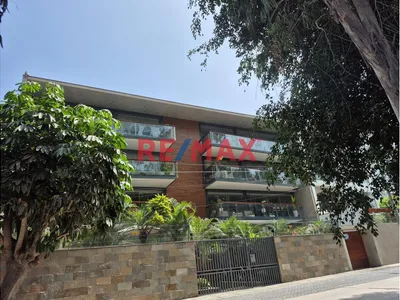 Venta | Exclusivo Dúplex 507 M² | 3 Dormitorios Con Baño | 4 Estacionamientos | Chacarilla San Borja