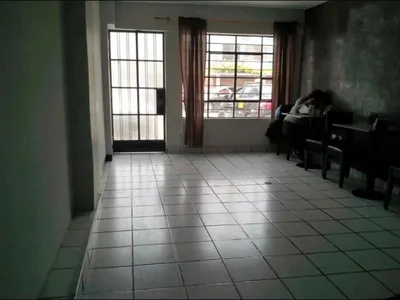 Alquiler de Local Comercial en San Miguel - Lima 4 Dormitorios 