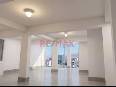 🏢 Oficina Exclusiva De Estreno – 130 M² En Av. Canadá, La Victoria