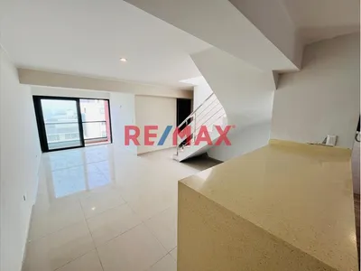 Venta De Duplex Con Piscina En La Punta