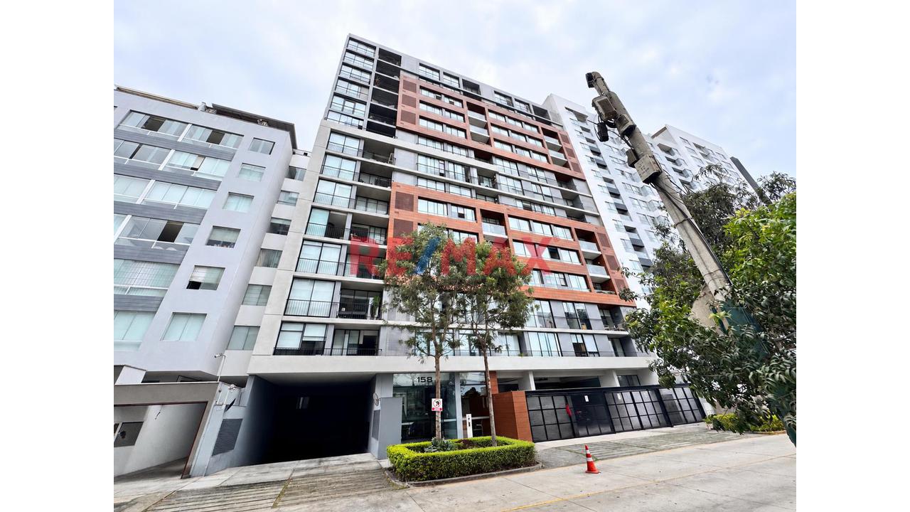 Se Vende Dpto En 2Do Piso En Magdalena Con Ascensor