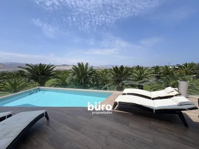 Venta de Casa de Playa en Asia - Cañete 5 Dormitorios 