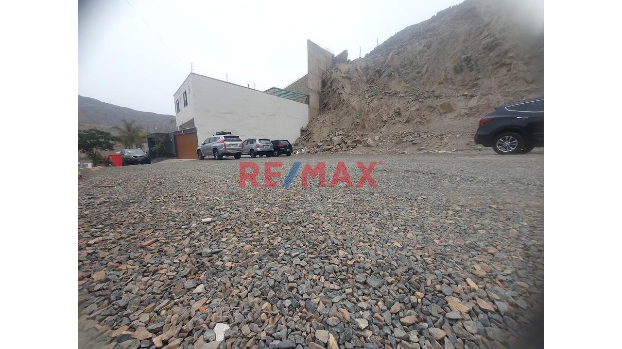 Venta Terreno De 500 Metros En La Quebtrada De La Planicie, Calle Los Cocos - Cieneguilla