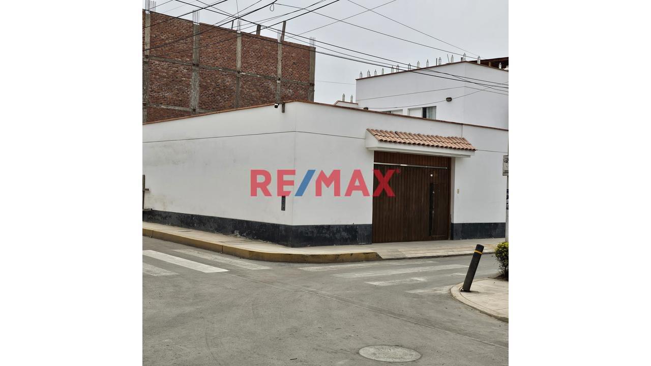 Casa De Playa En Venta En Playa Arica – Lurin