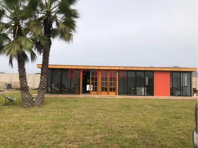 Se Vende Terreno En Mala Con Hermosa Y Moderna Casa De Campo