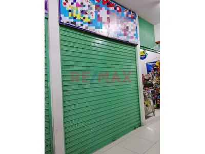 Stand En Venta En Galerias " Industriales Wanka"