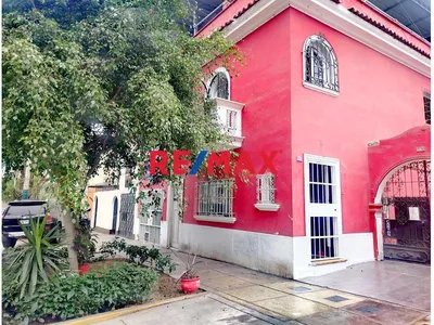 ​¡Tu Próximo Centro Profesional En El Corazón De Jesús María! 🏢✨
