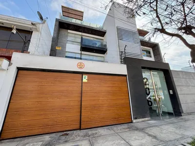 Venta de Departamento en Santiago de Surco - Lima 3 Dormitorios