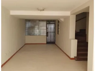 Alquiler de Casa en San Miguel - Lima 4 Dormitorios 