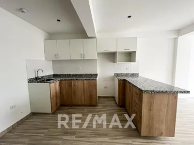Venta de Departamento en Santiago de Surco - Lima 2 Dormitorios