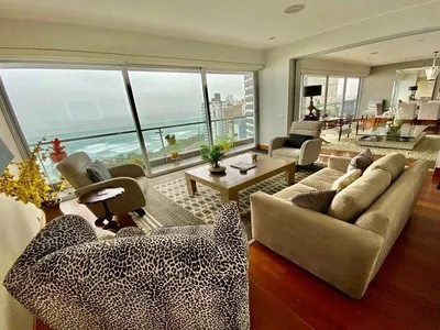 Venta de Departamento en Miraflores - Lima 3 Dormitorios