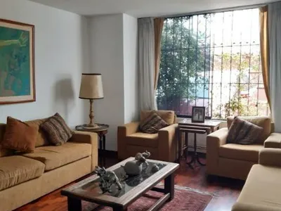 Venta de Casa en San Borja - Lima 4 Dormitorios