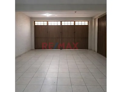 Vendo Local Comercial En Primer Piso De 105M² En La Fragata Sjl