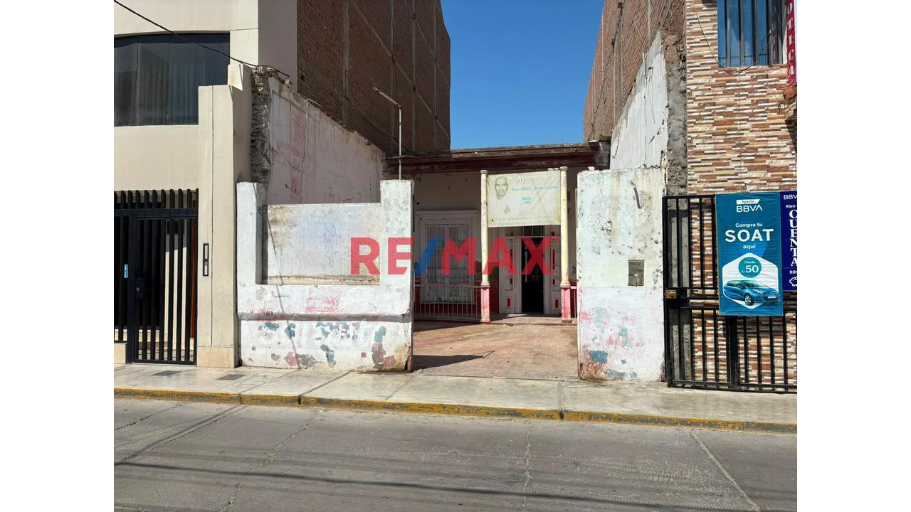 Venta Casa Como Terreno Amplio En 02 De Mayo – 882.50 M2 San Pedro De Lloc