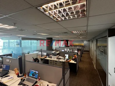 Venta De Oficina, Miraflores, 228 M2, Piso 9