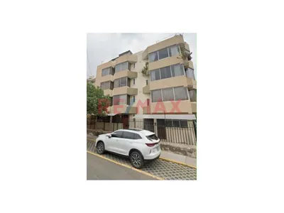 Departamento En Alquiler En Urb. Adepa