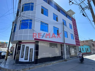 🏢✨Se Alquila Edificio En Esquina En El Corazón De Monsefú ✨🏢