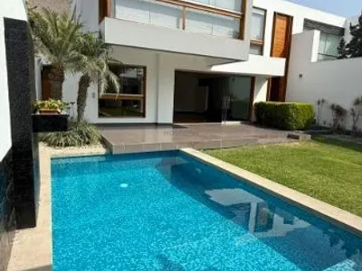 Venta de Casa en La Molina - Lima 4 Dormitorios