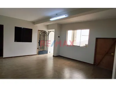 Casa En Venta - Milagro De Jesus Zonal 5 Collique (Comas)