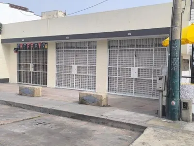 Alquiler de Local Comercial en La Molina - Lima 0 Dormitorio 