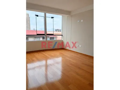 🌟 ¡Vive Con Comodidad Y Excelente Ubicación En Larapa!