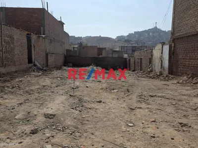 Terreno Frente A Mercado Santa Rosa En Puente Piedra