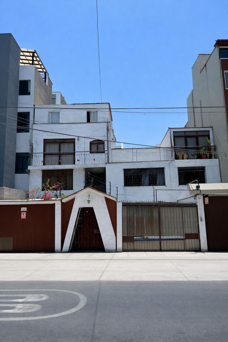 Venta de Local Comercial en San Borja - Lima 0 Dormitorio 