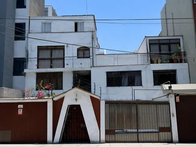 Venta de Local Comercial en San Borja - Lima 0 Dormitorio 