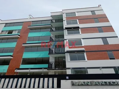 Venta de Departamento en Santiago de Surco - Lima 2 Dormitorios