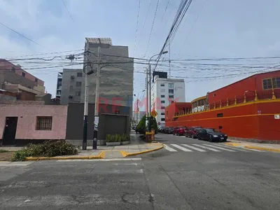 Local Comercial En Alquiler – Esquina Estratégica Fanning Con Barrón, Barranco