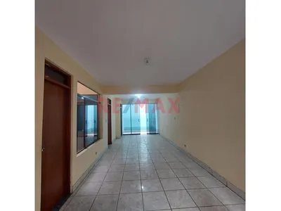 Venta De Local Comercial En Los Olivos