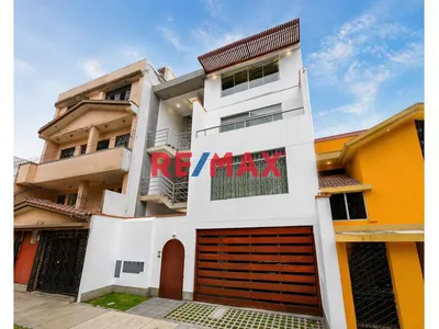 🏡 Alquilo Departamento Frente A Parque En Salamanca – Amplio Y Luminoso 🌳