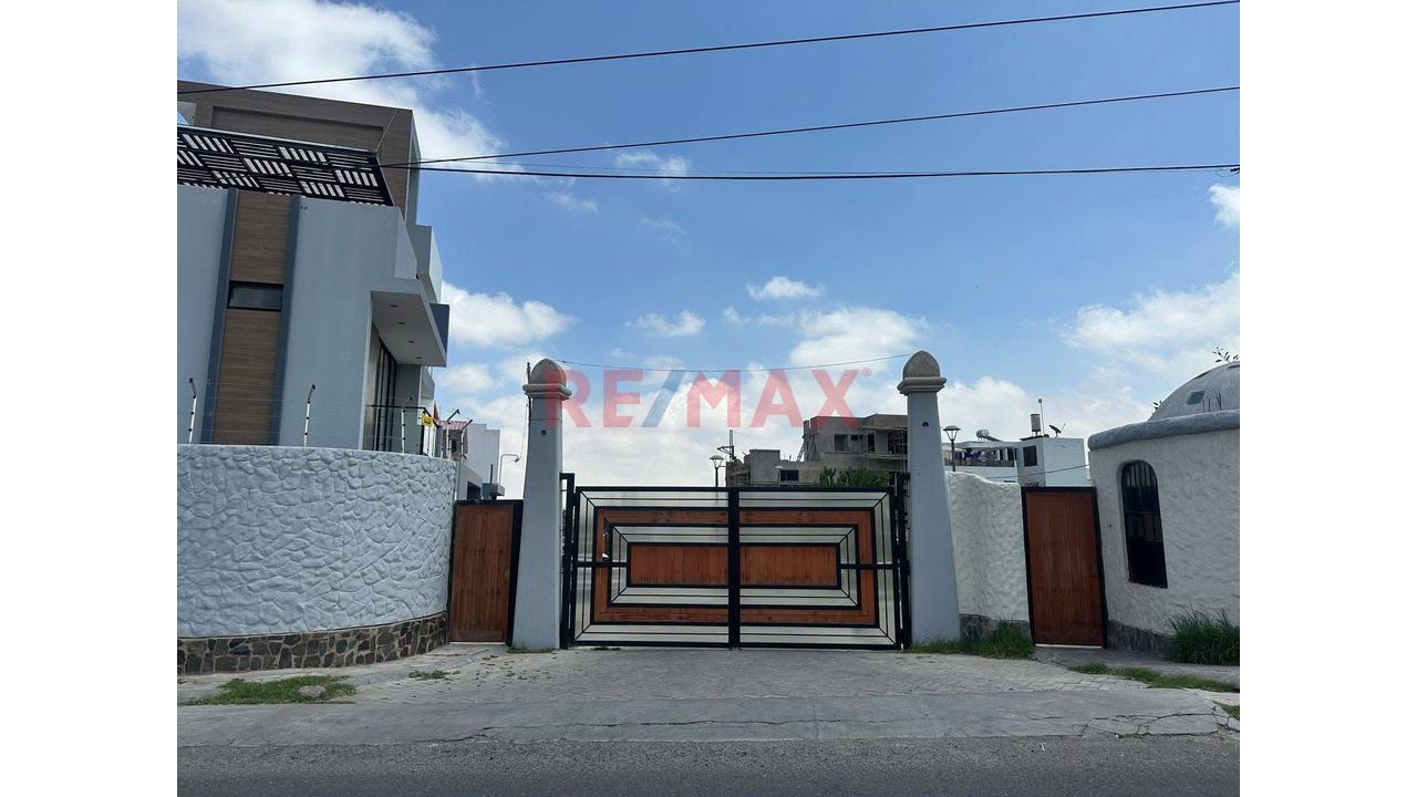 📍 Terreno En Venta – Urb. El Arroyo, Cayma