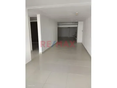 🔥 Tu Competencia Querría Esta Ubicación. Local Comercial En Alquiler Frente A Avenida De Alto Tránsito. ¡Agenda Tu Visita Hoy!