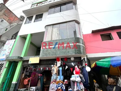 En Venta Casa Comercial Frente Al Mercado Grumete En Ate