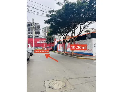 Vendo Terreno De 209.55 M2 Frente A Hiraoka De La Avenida La Marina