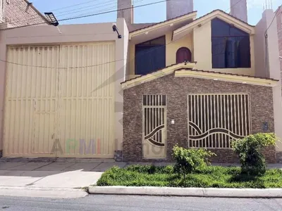 Venta de Casa en La Victoria - Chiclayo 4 Dormitorios 