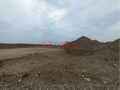 Se Vende Terreno De 15.000 M2 En Las Brisas De Huanchaco A 210.000 Dólares