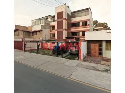 Casa De 4 Pisos En Venta En San Borja